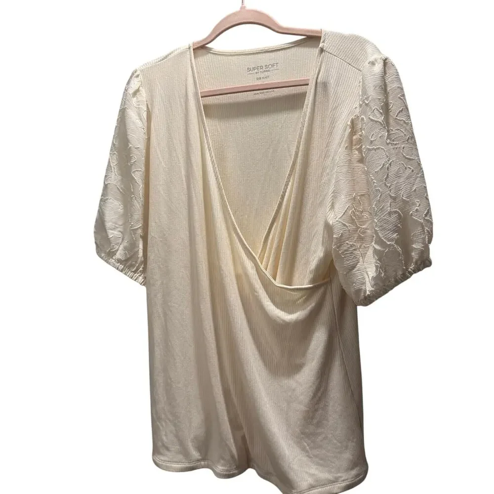Torrid Ribbed V-Neck Surplice Top Pristine Size 2 (2X 18–20) Soft Stretch - Picture 1 of 9